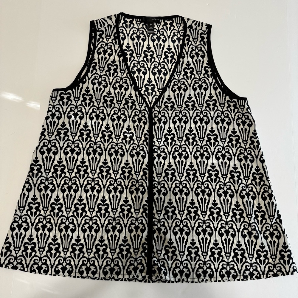 AQUA Black White Damask Scroll V-Neck Sleeveless Blouse Top M - Picture 11 of 12
